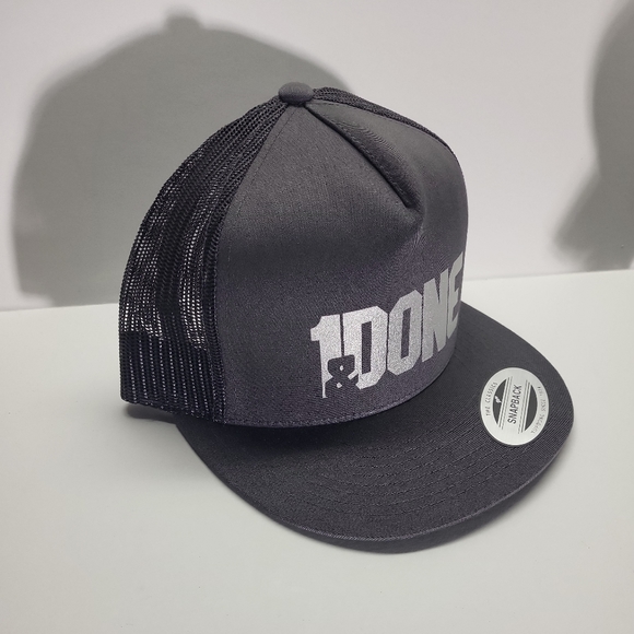 Snapback hat - Picture 3 of 5